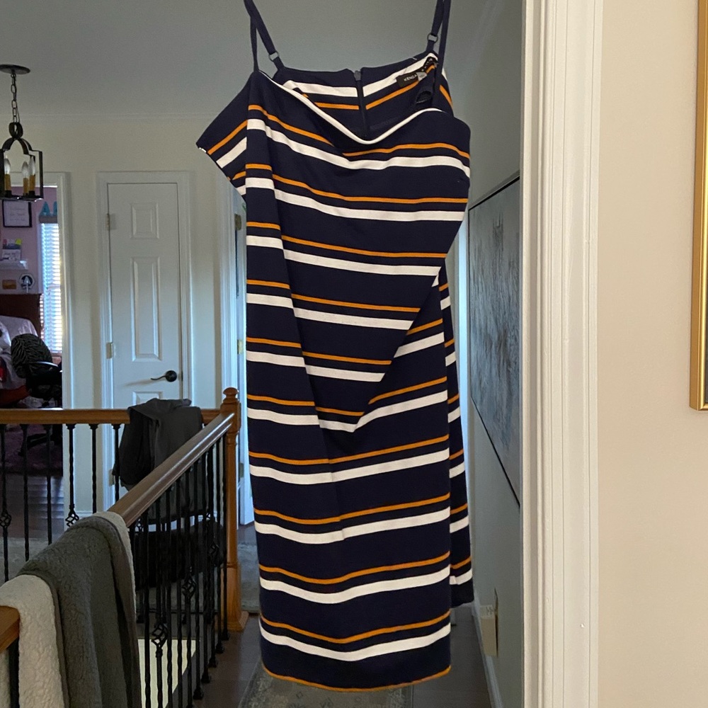 Kendall and Kylie dress